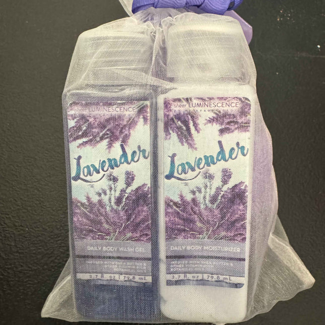 Daily body wash gel with ￼ loofah